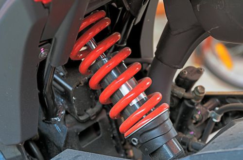 انواع کمک فنر خودرو